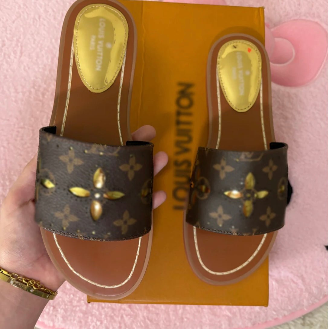 LnV Sandals brown