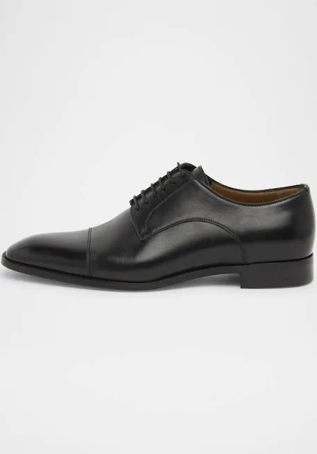 Dress shoe Red bttms