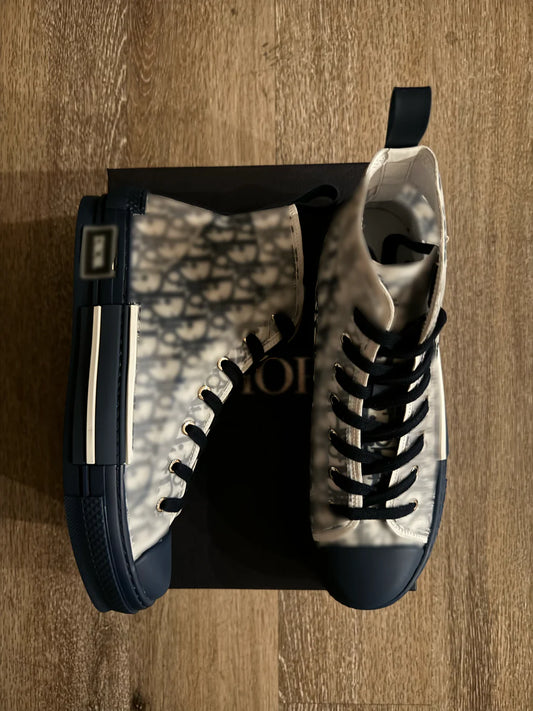 Adore Navy/White Hightop